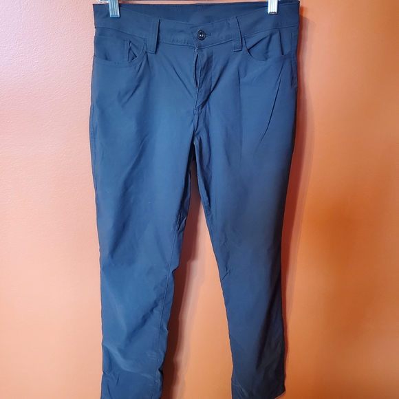 Eddie Bauer Black Slim Leg Pant Size 6 - Picture 1 of 6